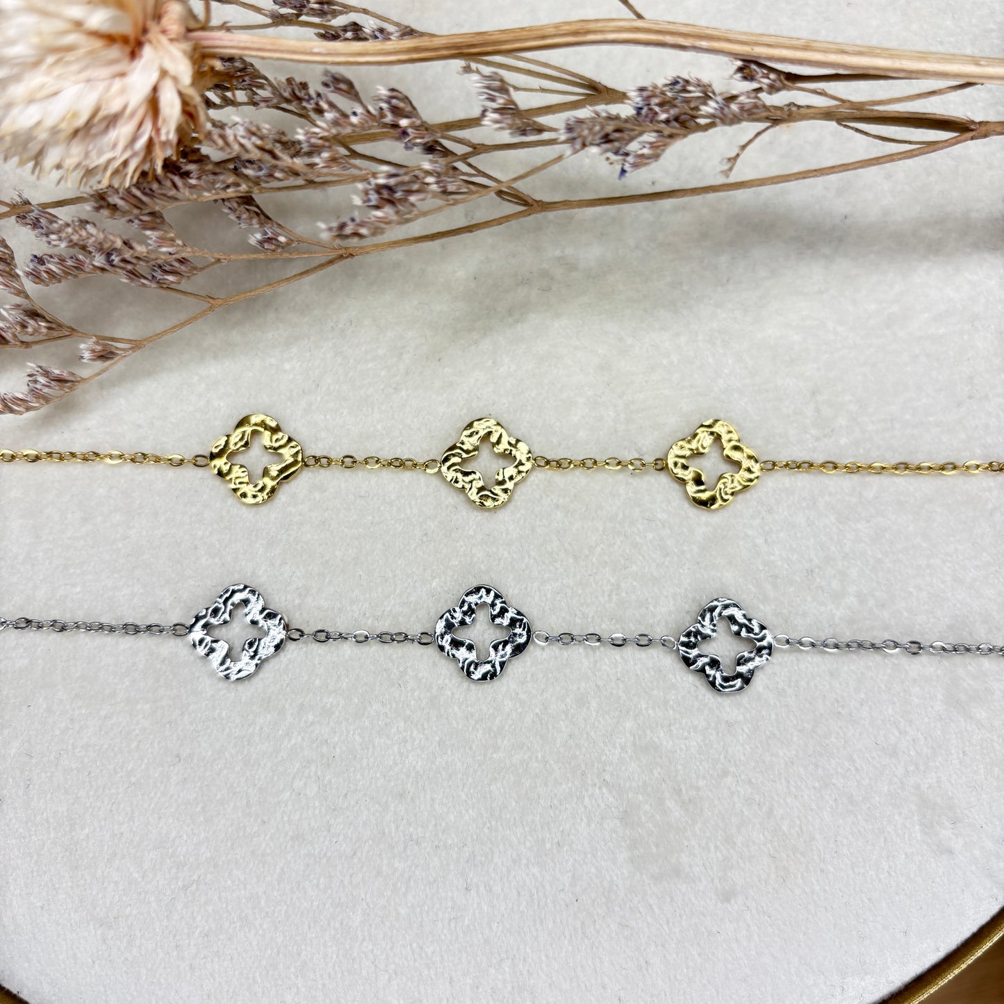 Bracelet trèfles martelés