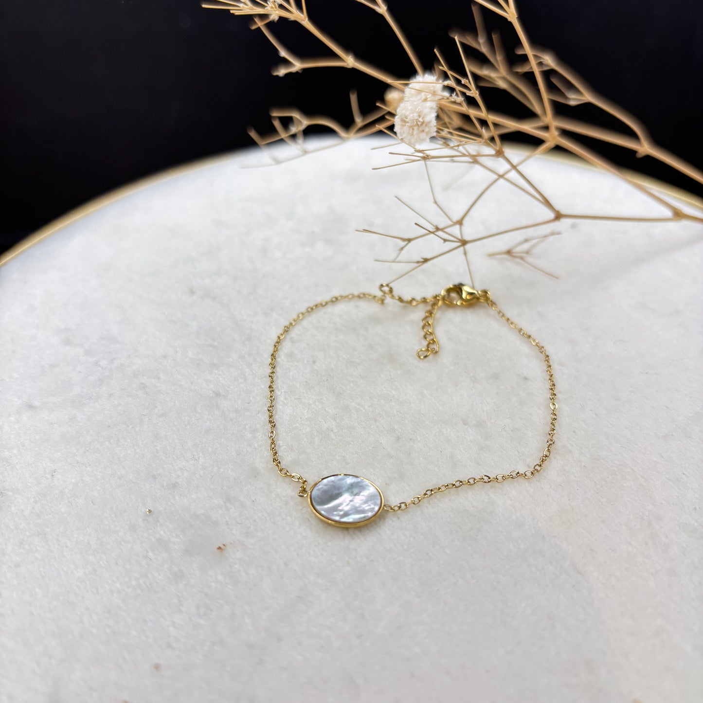 Bracelet nacre sertie ovale