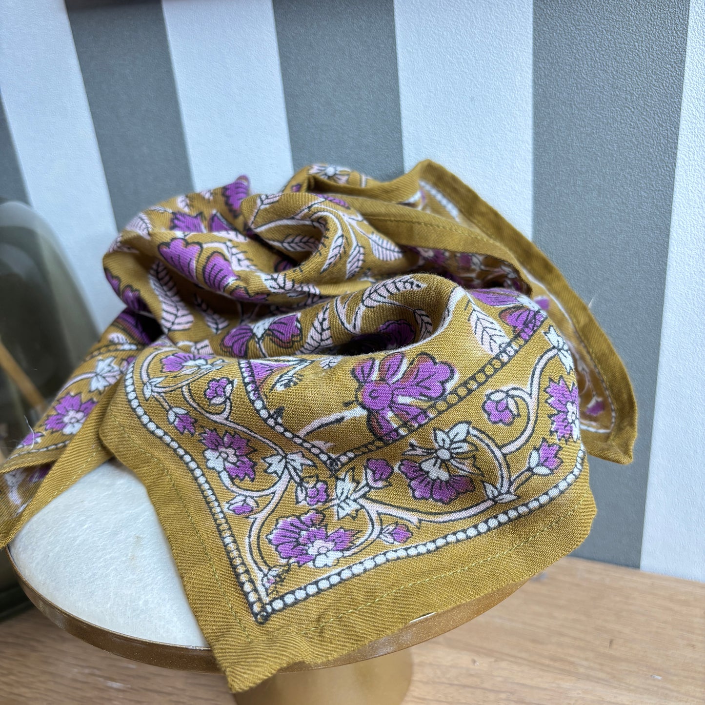 Petit foulard Caramelle