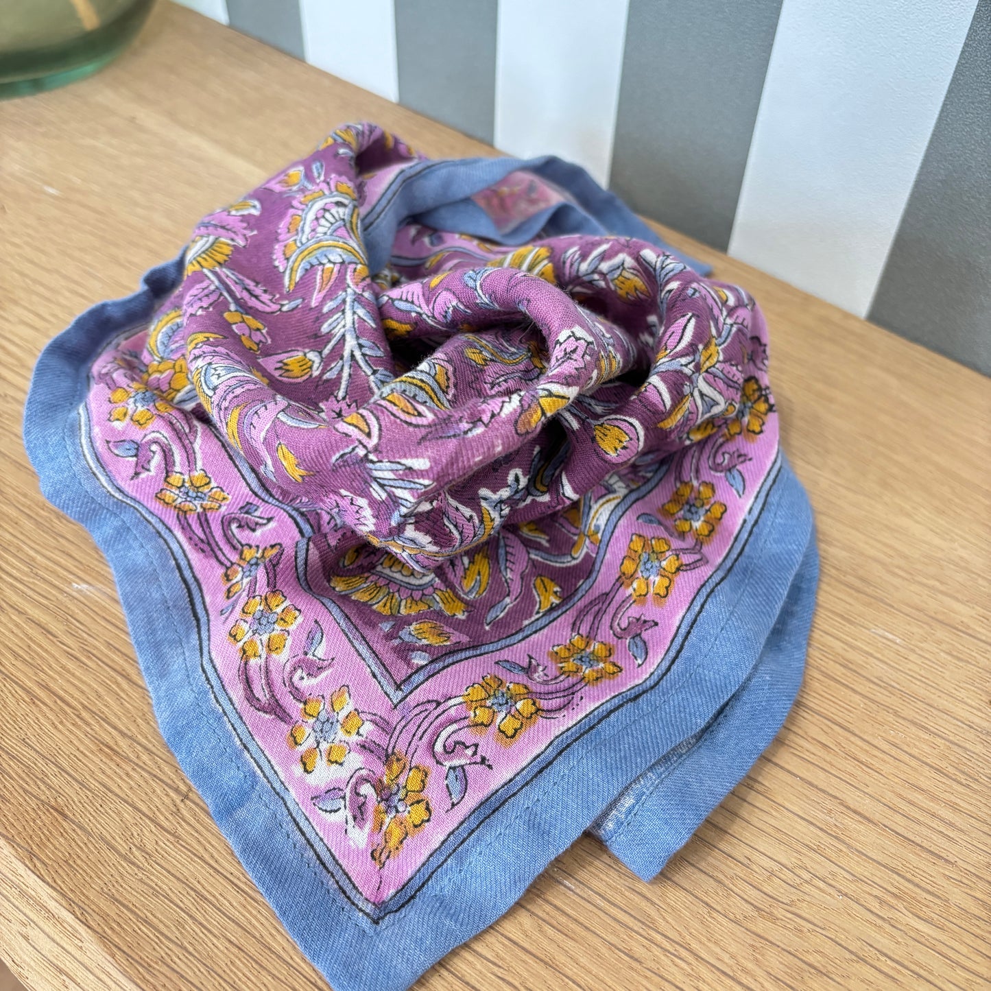 Petit foulard Totila