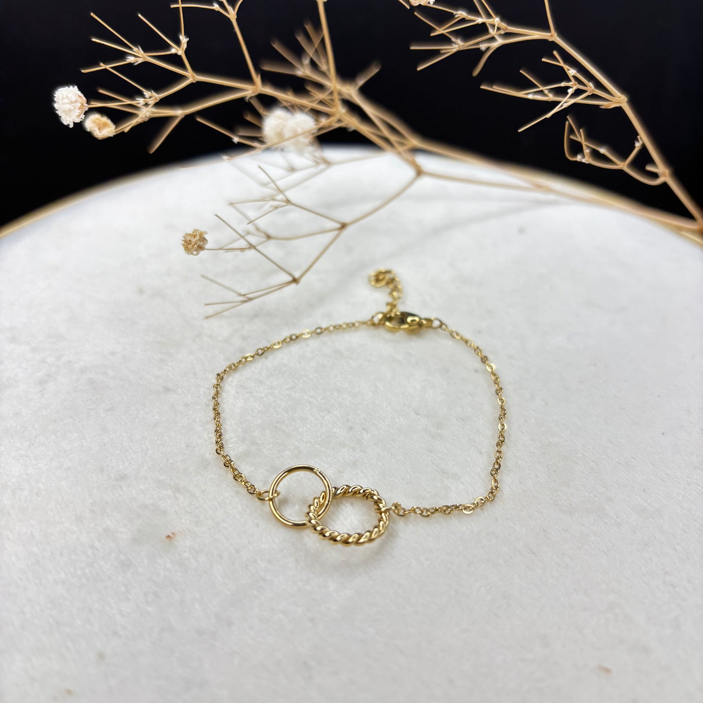 Bracelet anneaux entrelacés