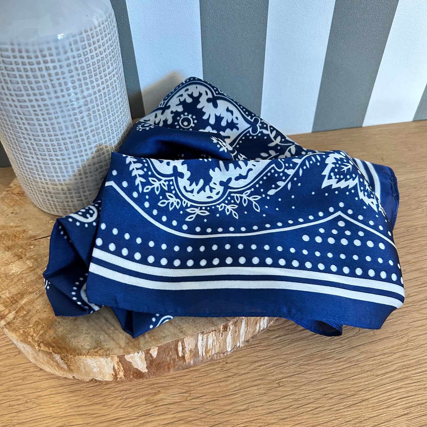 Foulards colorés