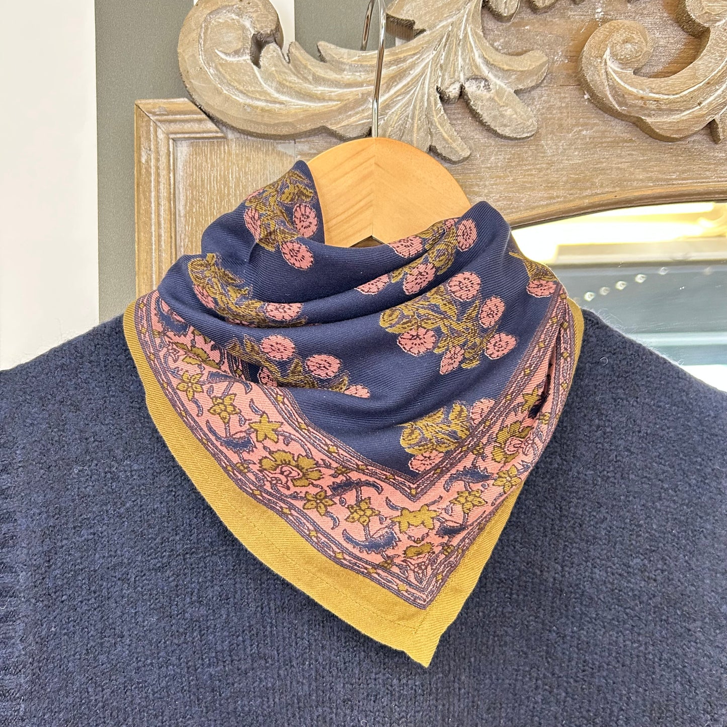 Petit foulard Antigone nuit